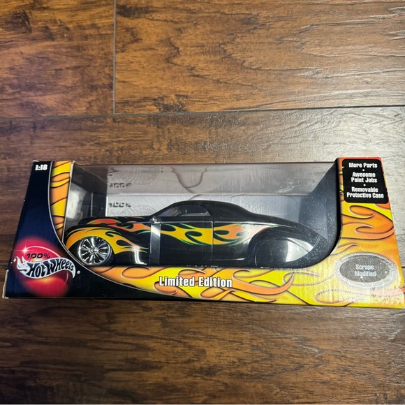 Hot Wheels 1937 Lincoln Zephyr Die-Cast Scrape Modified 1:18 Investment Rare - Picture 3 of 13